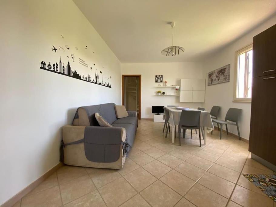 Villa Indipendente Le Coccinelle Beach Mare Piscina A 250 Mt Dal Mare Con Servizio Di Piscina A 400 Mt 12 K Da Cefalu 캄포펠리체 디 로첼라 외부 사진