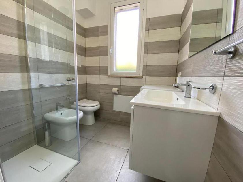 Villa Indipendente Le Coccinelle Beach Mare Piscina A 250 Mt Dal Mare Con Servizio Di Piscina A 400 Mt 12 K Da Cefalu 캄포펠리체 디 로첼라 외부 사진