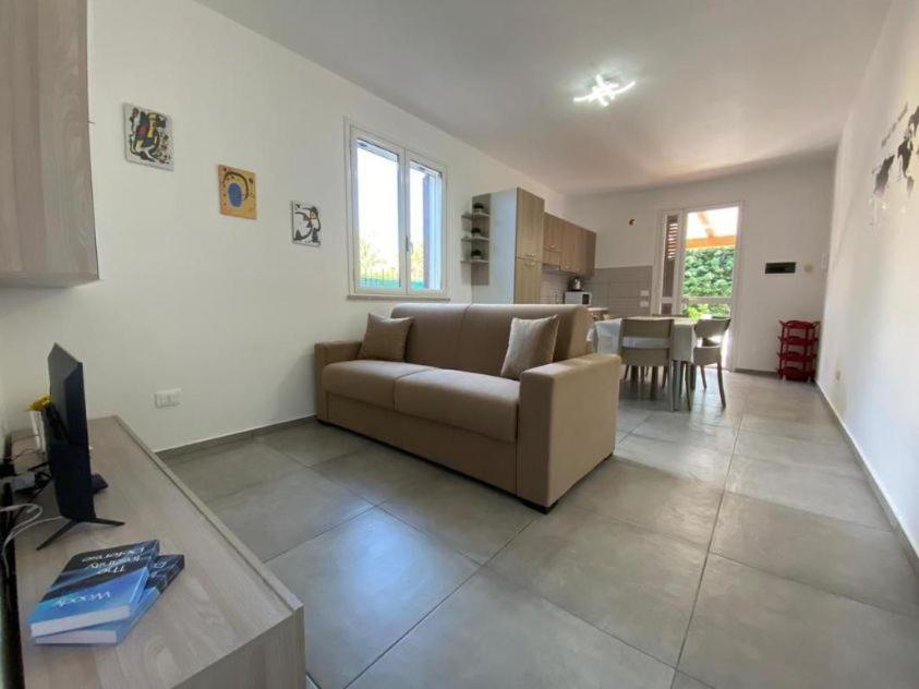 Villa Indipendente Le Coccinelle Beach Mare Piscina A 250 Mt Dal Mare Con Servizio Di Piscina A 400 Mt 12 K Da Cefalu 캄포펠리체 디 로첼라 외부 사진