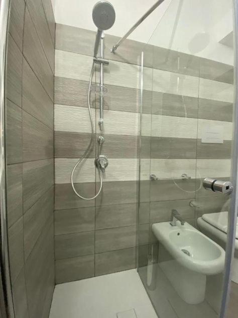 Villa Indipendente Le Coccinelle Beach Mare Piscina A 250 Mt Dal Mare Con Servizio Di Piscina A 400 Mt 12 K Da Cefalu 캄포펠리체 디 로첼라 외부 사진
