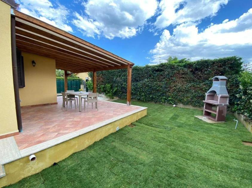 Villa Indipendente Le Coccinelle Beach Mare Piscina A 250 Mt Dal Mare Con Servizio Di Piscina A 400 Mt 12 K Da Cefalu 캄포펠리체 디 로첼라 외부 사진